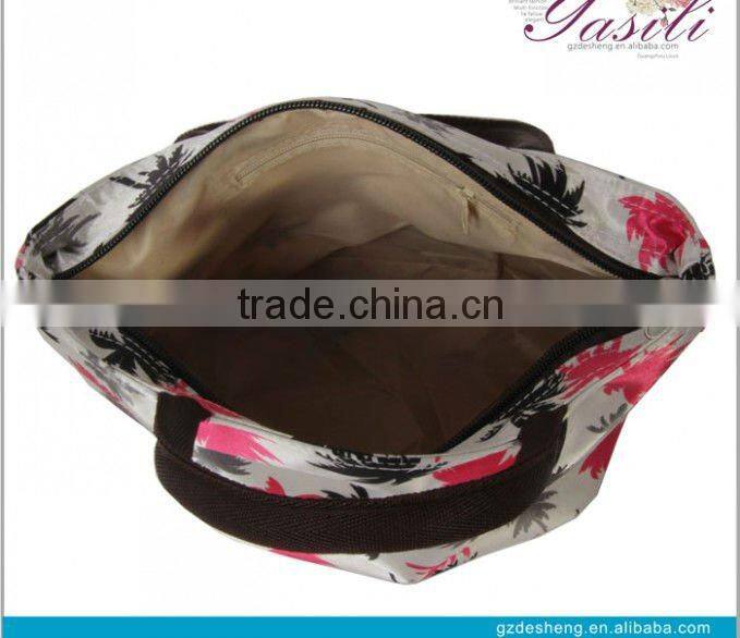 Guangzhou 2013 women trendy waterproof college bag
