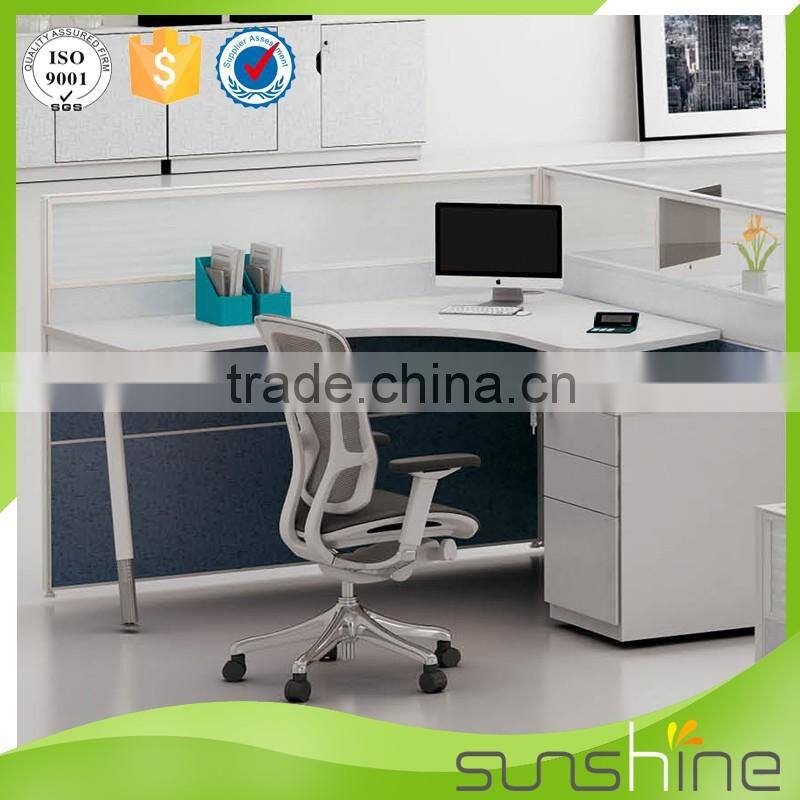 2016 hot sell top quality office furniture/customized office desk 2 person staff room partition workstation