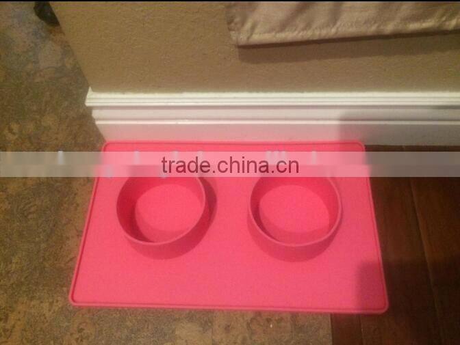 Silicone No Slip Large Dog Water Bowl Mat