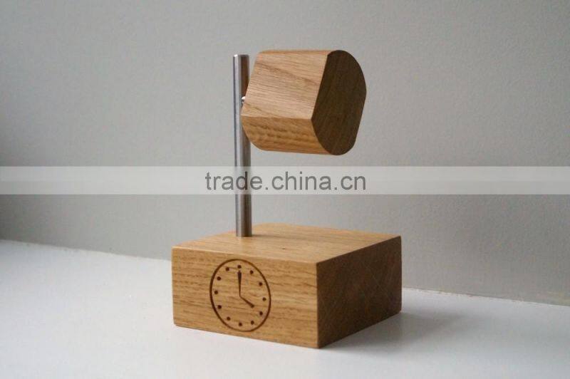 2017 Creative Watch Holder High Quality Solid Wood Orologio Stand