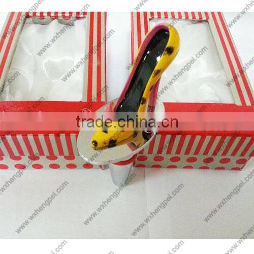 Wedding yellow and black little butterfly knot high-heeled shoes wine stopper