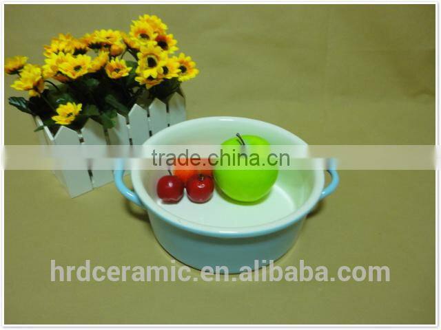 2014 wholesale with two handle colored ceramic bakeware