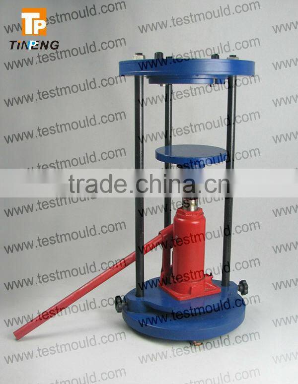 Hand-operated universal extruder