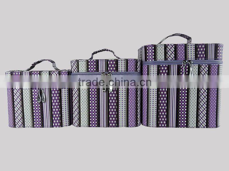 Portable hanging cosmetic bag, different sizes are available