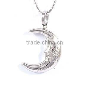 Classical french china couple broken moon pendant