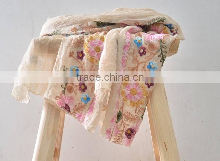 Hot Sell Fashion Beautiful Flower Embroidery Long Cotton Scarf Hejab