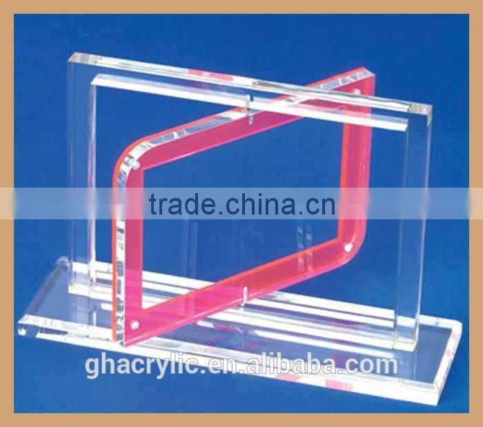 Rotating charming clear acrylic photo frame free standing lucite photo frame