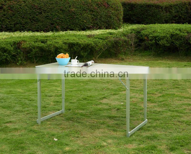 Outdoor Aluminum Folding Table