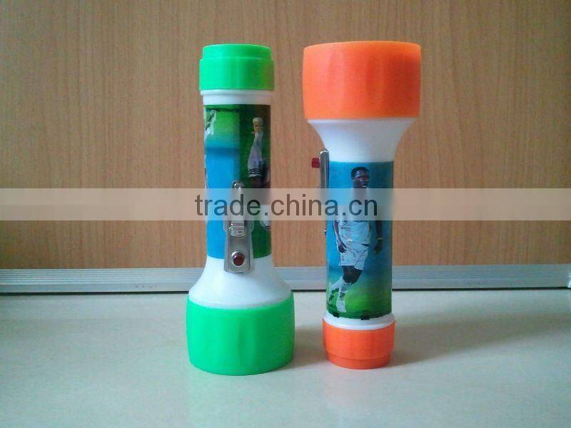 big head plastic torch using D size battery