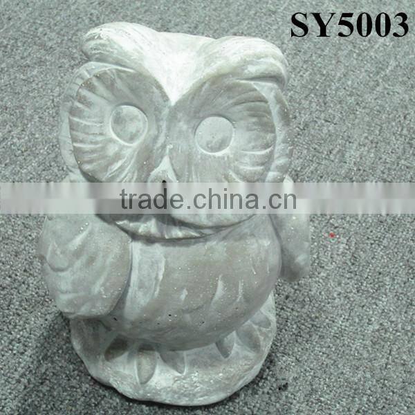 Cement garden frog aniaml statue