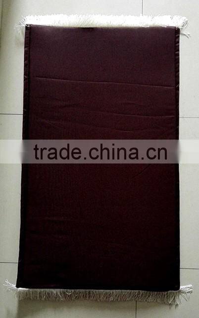 hot selling chenille jacquard muslim prayer mat with foam backing and zipper