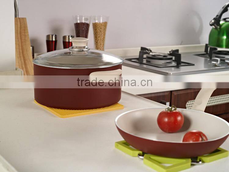 New product heat resistant silicone hot pot mat