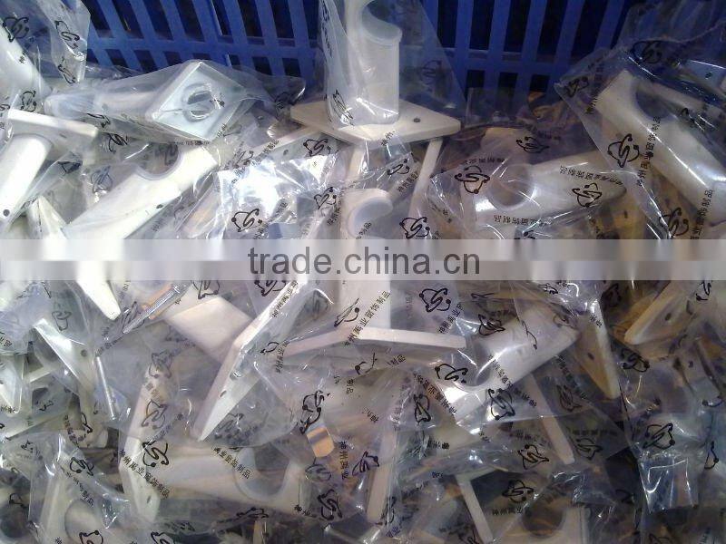 Single plastic side wall mounted curtain rod bracket