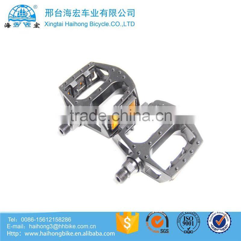 Black plastic MTB bicycle pedal /road bicycle pedal / bicycle parts