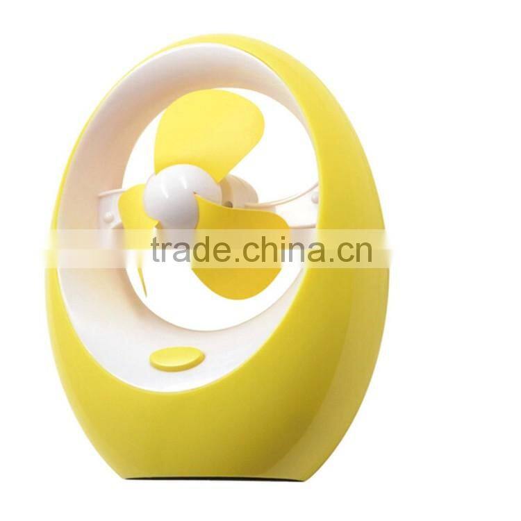 Best promotion gift plastic mini hand fans battery operated fans with good price
