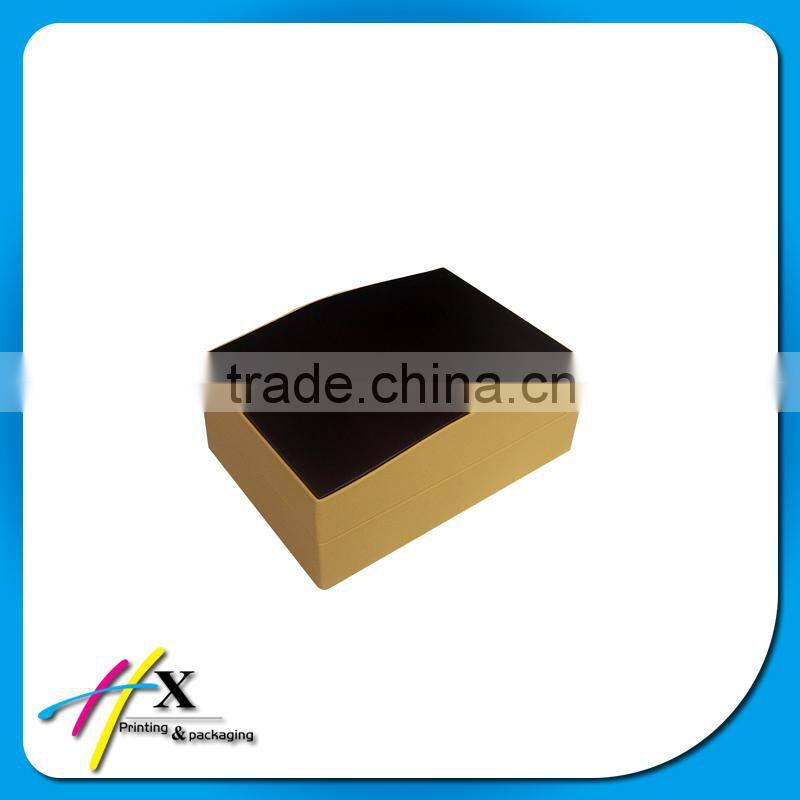 Custom black pu leather cover arc shape wooden single watch box