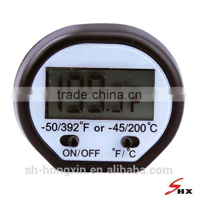 Simple Operation Digital Thermometer can switch C/F