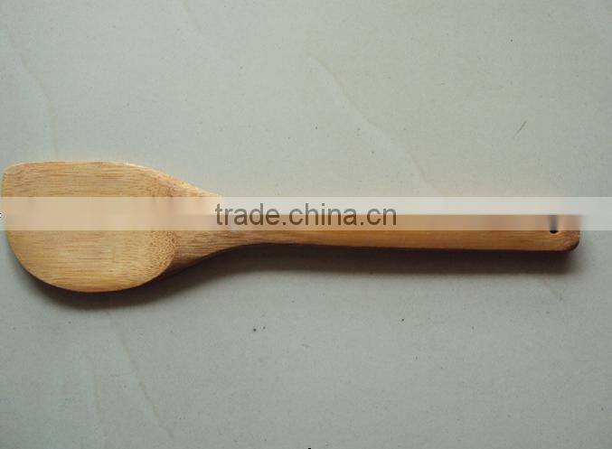 Oblique bamboo shovel