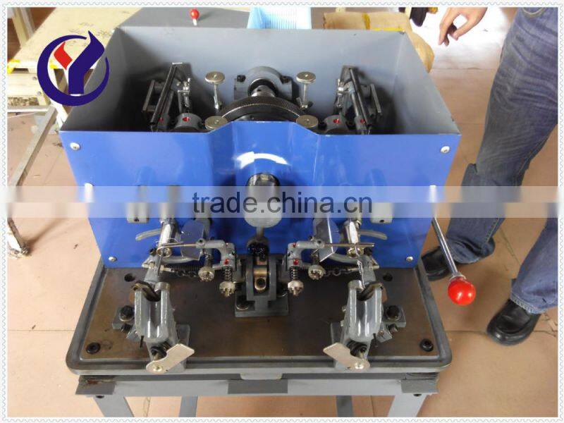 Double heads cocoon bobbin winding machine
