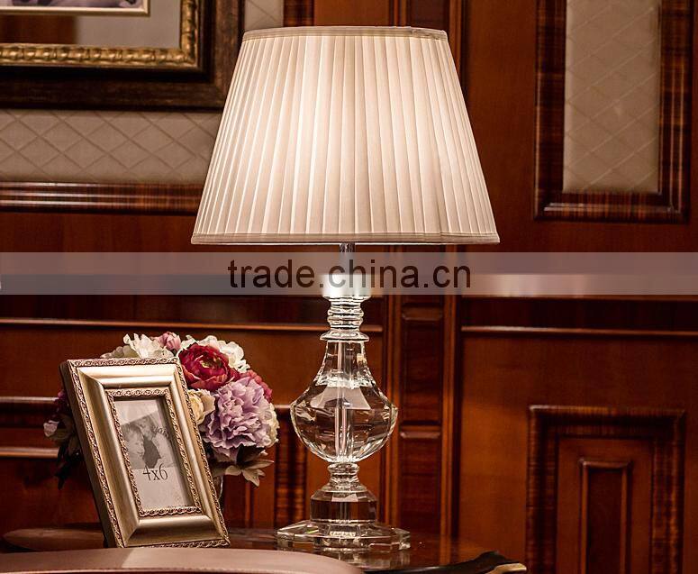 Luxury clear K9 crystal carving table lamp with white lampshade