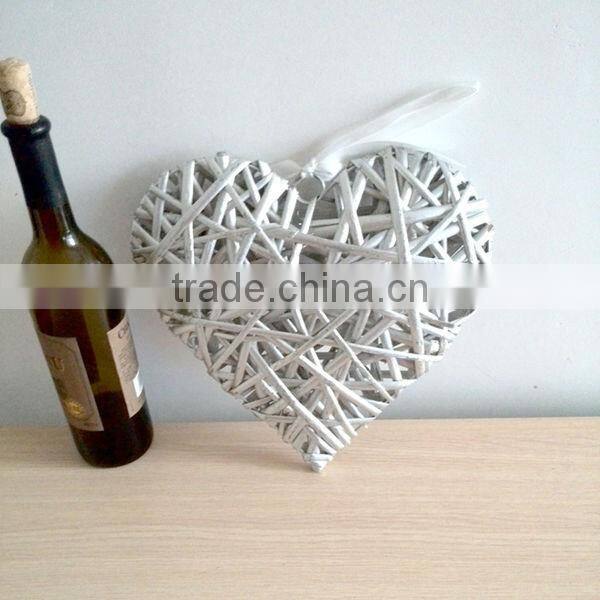 heart shaped wicker baskets wholesale