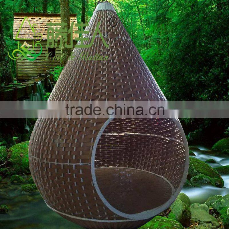 Stylish Cocoon hanging tree bed