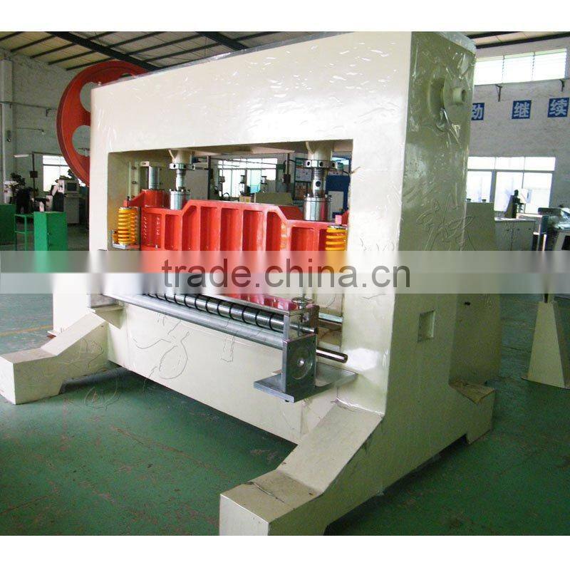 Mechanical EVA rollers perforating machine
