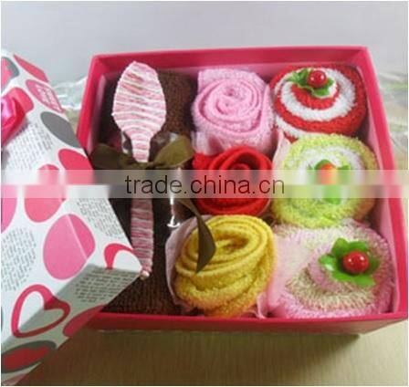 Gift Towel Type Luxury Wedding Set Packing / Cotton Towel with Cute Doll Set