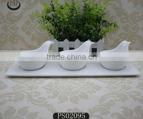 ceramic dessert plate with wood tray