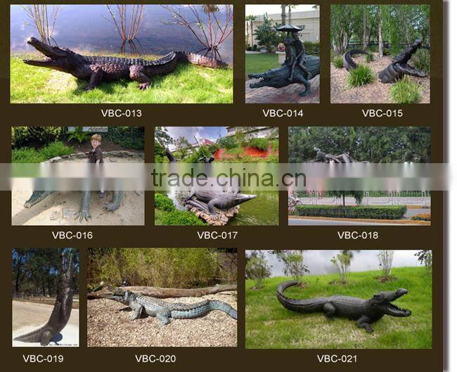 Customed modern garden sculpture bronze alligator art