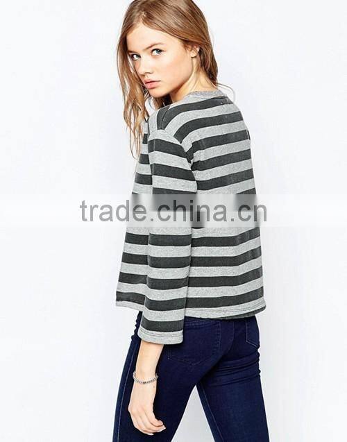 Round neck stripe cropped sweatshirts with raw hem