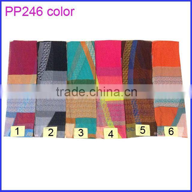 Wholesale geometry printed scarf