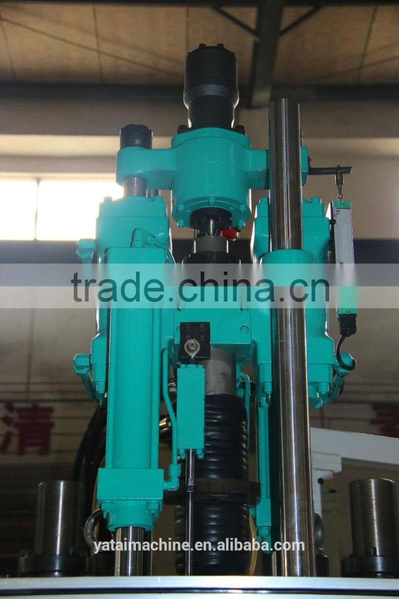 LSR vertical injection moulding machine-double sliding table