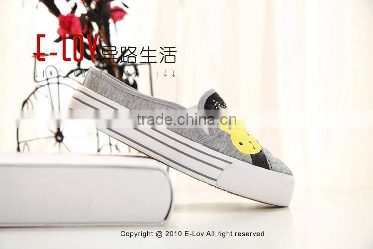 NO.WBT015G Hot sales high quality gray canvas shoes