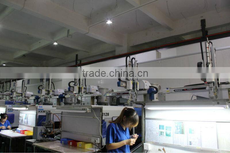 Pick And Place Robotic Arm For Injection Molding Machine