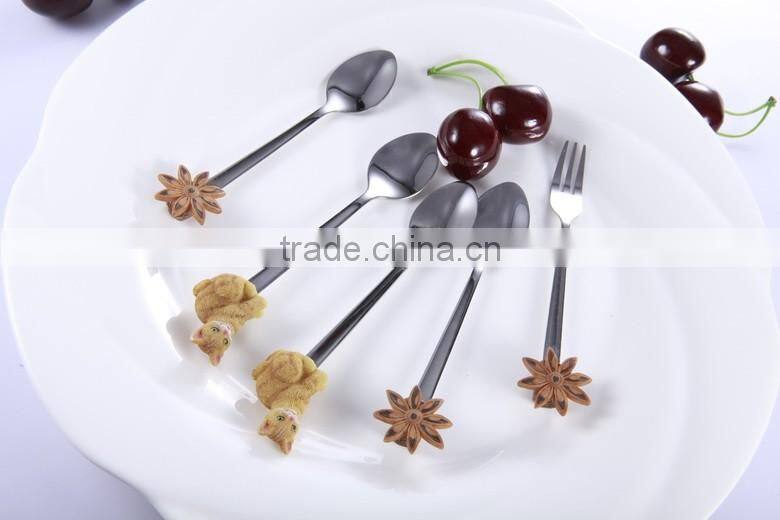 Cute cat and cake design metal table spoons for dessert