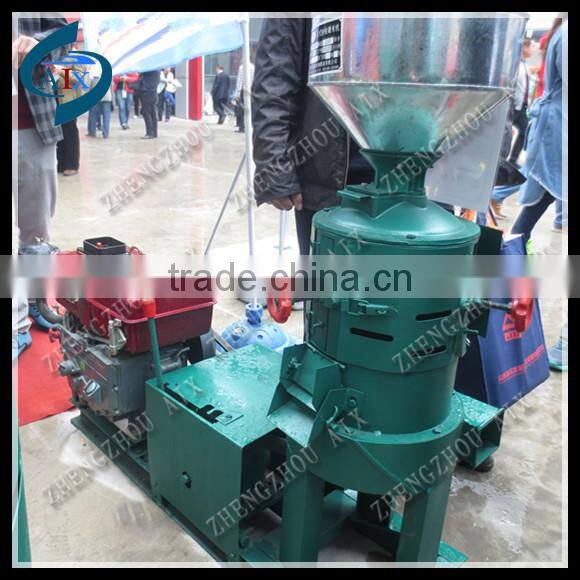 Electric small broad bean hulling machine