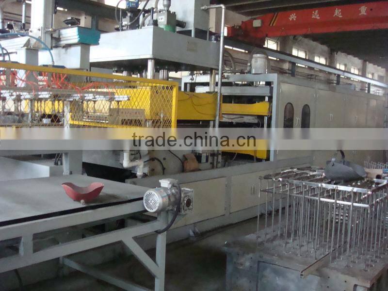 Fast food box fully automatic vacuum forming machine 04