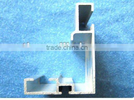 Aluminium leading profile