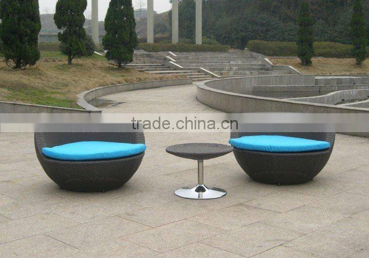 rattan coffee table and chairs for patio, yard, coffee shop