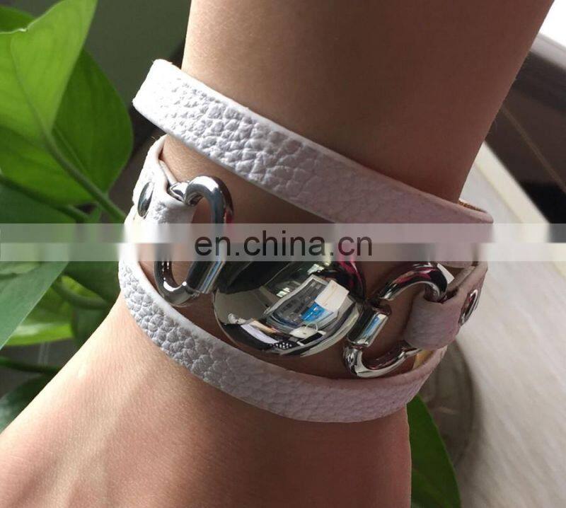 Thin leather wrap with Round plate Monogram Bracelet