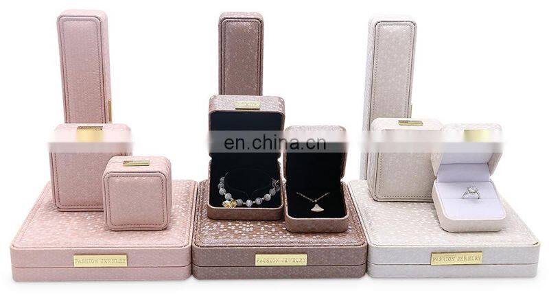 Wholesale Luxury Pu Leather Custom Color And Custom Logo Jewelry Packing Bracelet Box