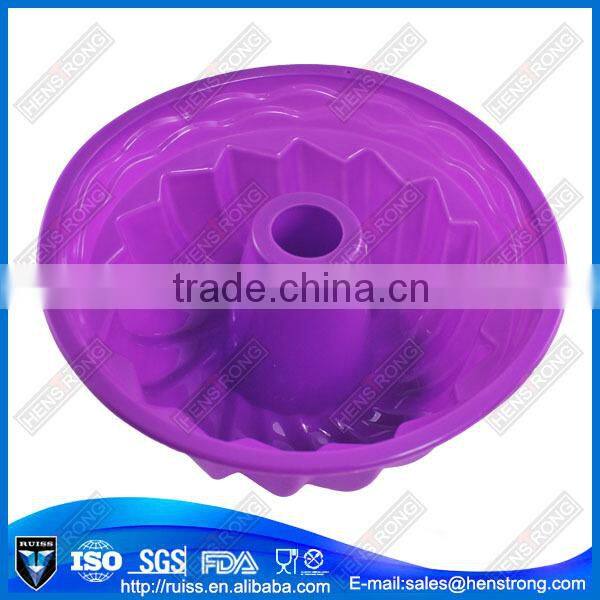 Hollow cake silicone mold for microwave and oven