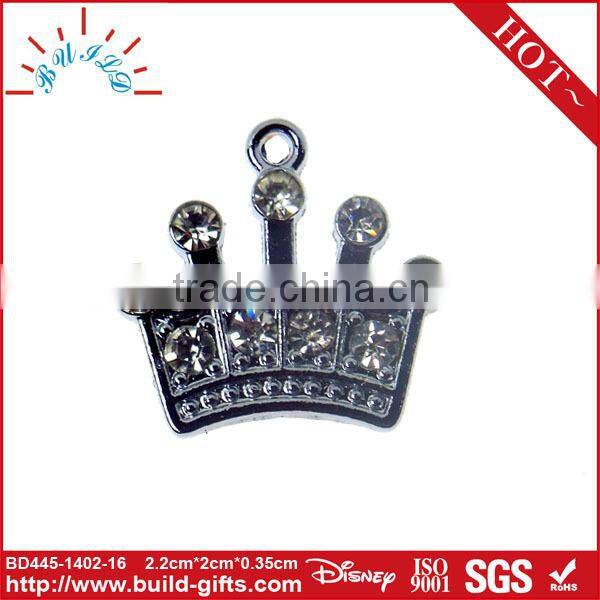 Crown shaped pendant metal pendant