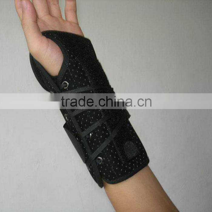 One Size Fits All Adjustable Medical Wrist Support Medical Wrist Guards