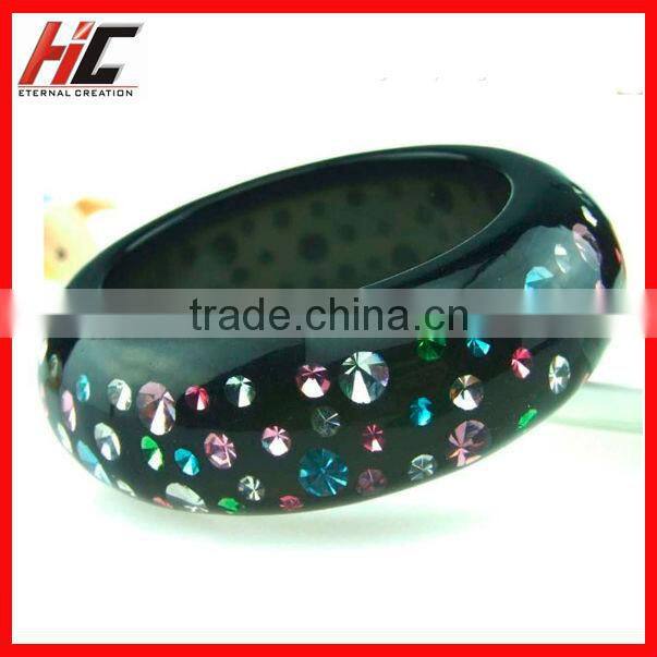 2013 New arrival Wholesale fashion cheap black resin bracelet
