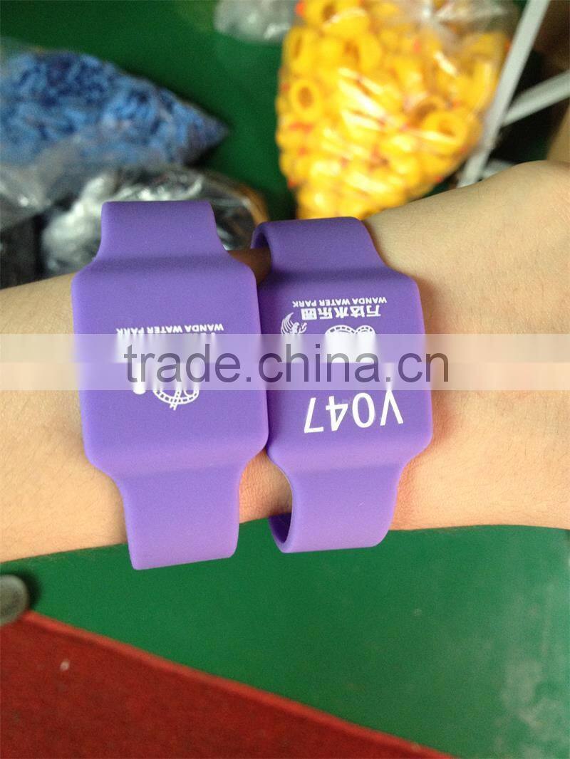 NFC Silicone wristband with customized logo for water park from china suppliers