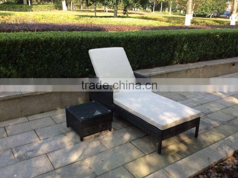 Outsunny Outdoor Patio Synthetic Rattan Wicker Chaise Lounge Chair Set w/ Side Table