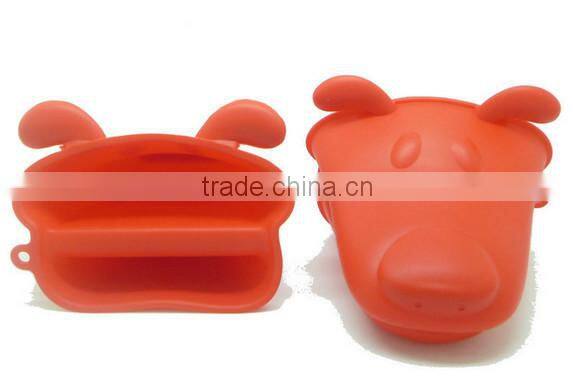 Heat-resistant animal dog shape kitchenware silicone BBQ oven glove