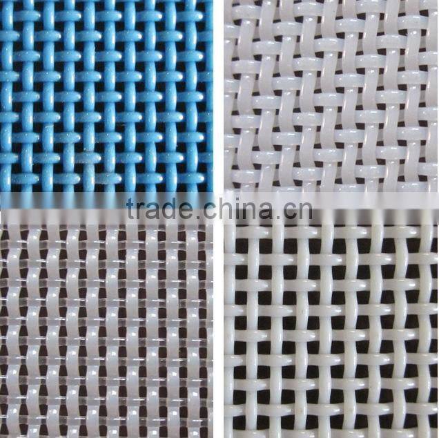 Polyester linear screen, plain woven belt